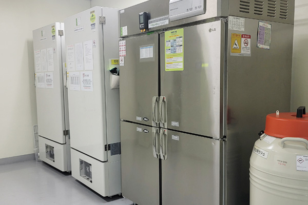 초저온냉동고실